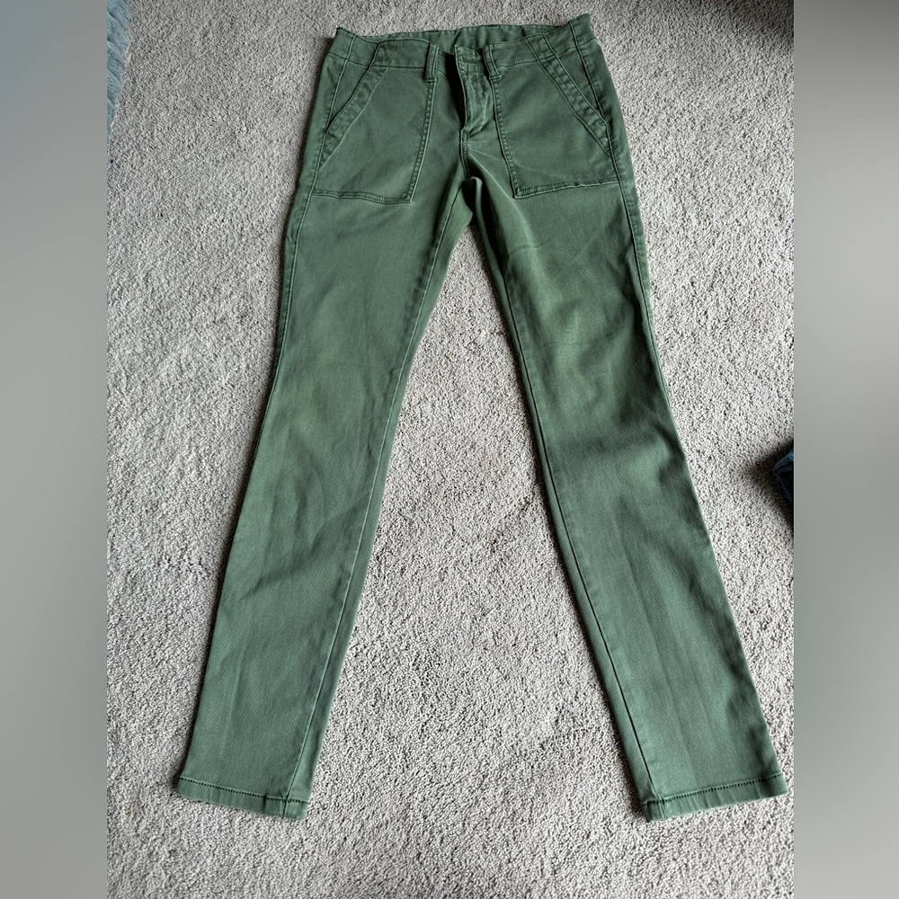CAbi Skinny Legged Jeans Size 6